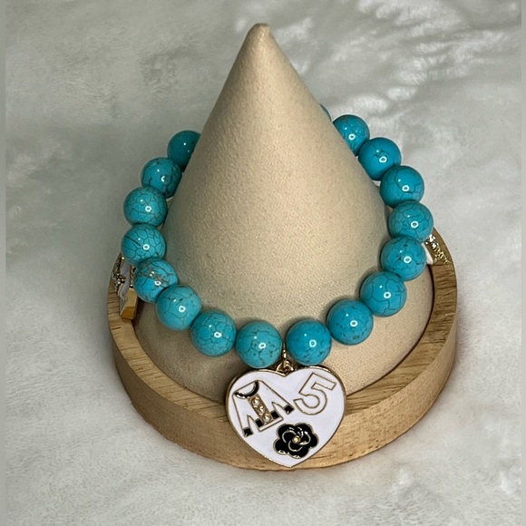 🆕 Charm Bracelet - Picture 3 of 7